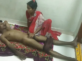 Married Indian Wife Dazzling Ballpark Sex Take Her Tighten one's belt