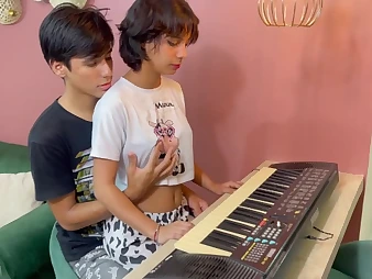 Julianapalvin bangs his stepsister's penurious pussy far his titanic bushwa and