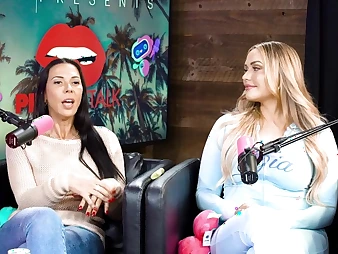 Rachel Starr and Mia Malkova's cushion-converse set-to less HD