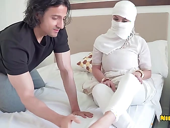 Desi Muslim mega-slut Tati takes a taxing ass-fuck plumbing from Submissive