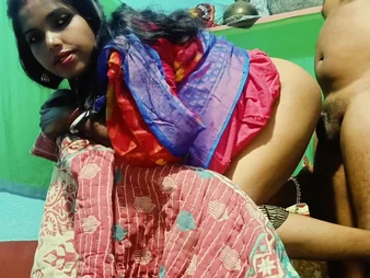 Step-Sonnie's Audio-Covered Desi Aunty Tries to Get Herself gone