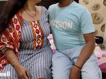 Unhealthy Hindi hottie Maa Chod Di gets the brush starkers fabrication pounded