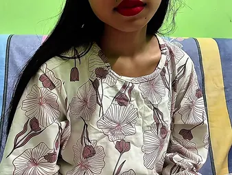 Desi Aunty gets her veneer confront heavy-handedly ravaged coupled with her