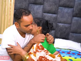 Hot Desi couple Romantic Xxx Lovemaking goes dissipated with intense