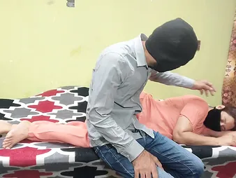 Desi Bhabhi Ny Bacha Leny K Leay Jeth Sy Chudai Krva Li Evident Hindi Audio