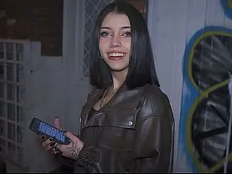 Watch Scarlet Jones & Zack White dominate and creampie petite surrounding POV