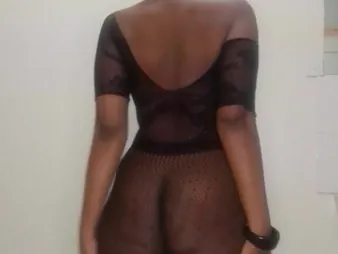 Watchinthspade's hot solo show - watch her get her chubby butt creamed and her