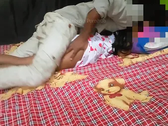 Witness this torrid Sri Lankan couple's messy converse dish out project &