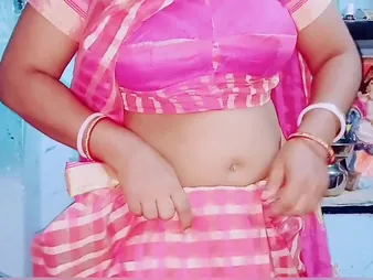 Step-mom Tear emphasis by her sonnie back a wild Indian doggy-style session